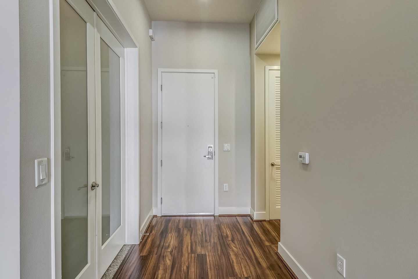 Axis 2300 Image 84