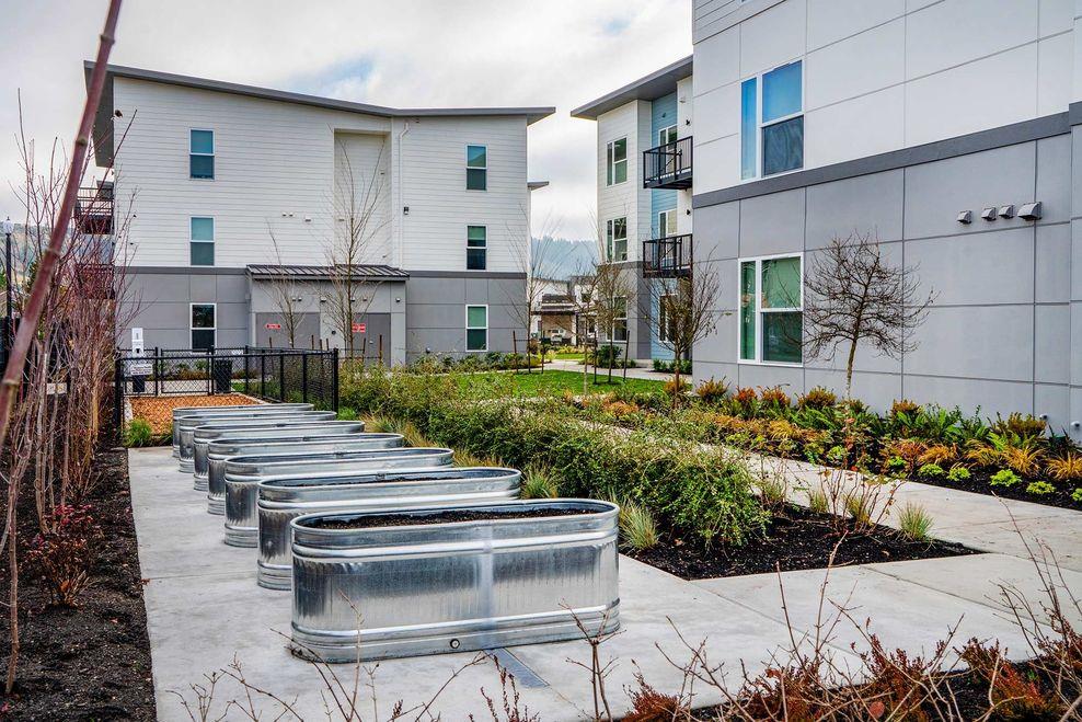 The Main Apartments + Lofts Image 13
