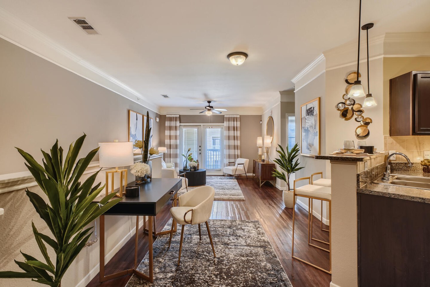 Grand Villas at Katy Image 37