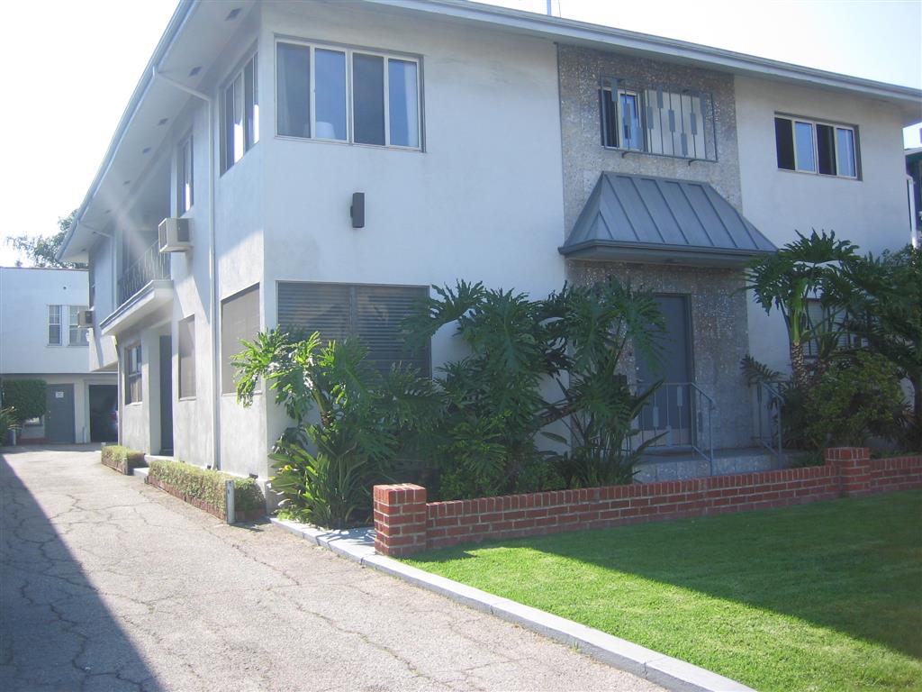 141 North Hamilton Drive Image 3