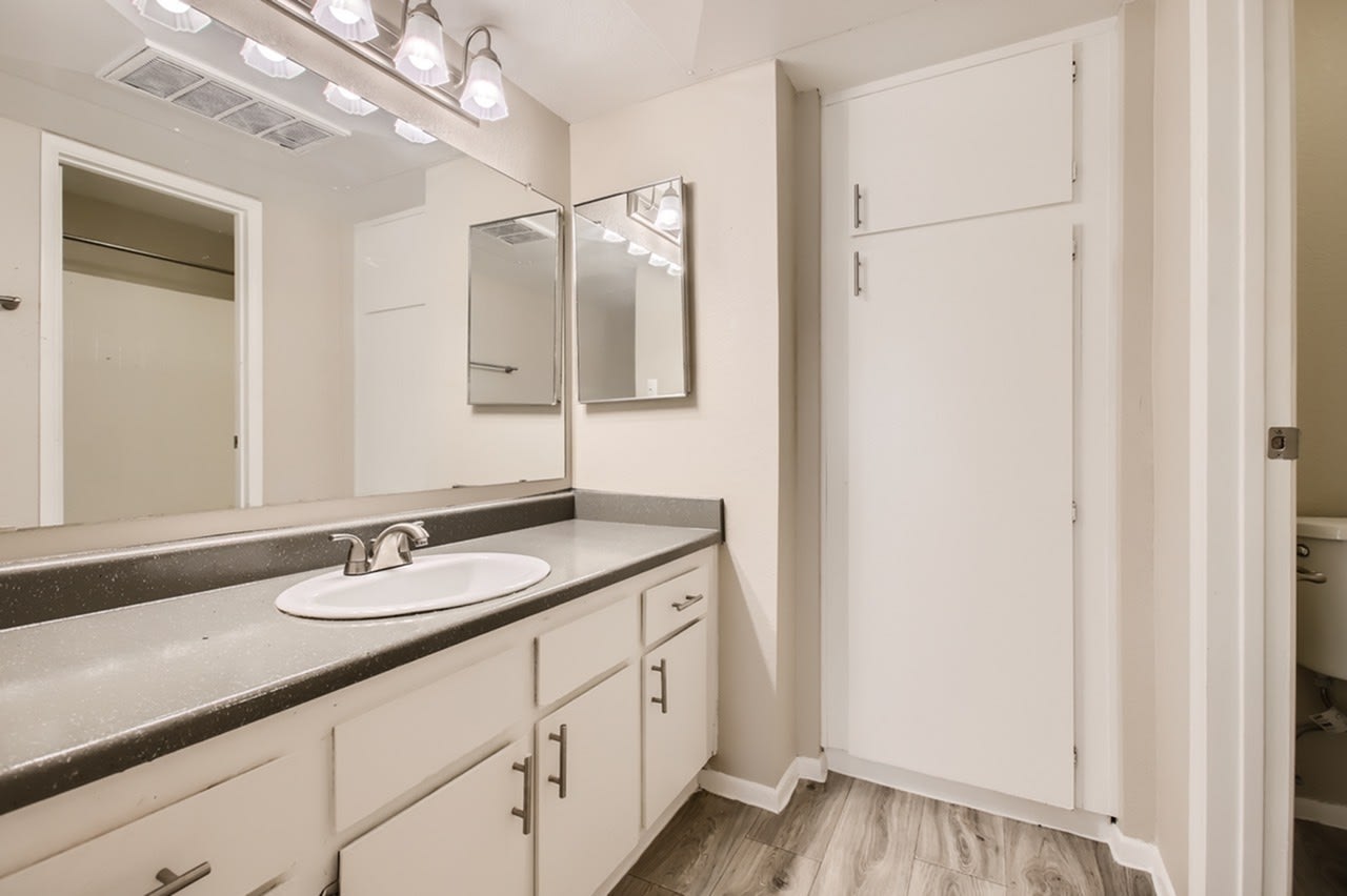 Rise Desert Cove Image 63