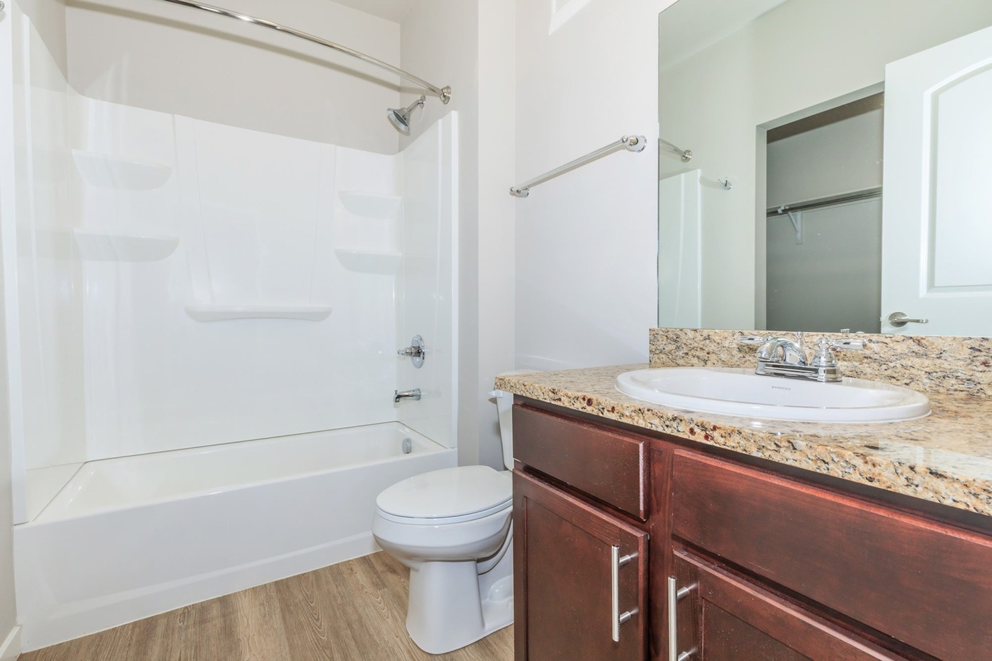 Polaris Peak Apartments Image 5