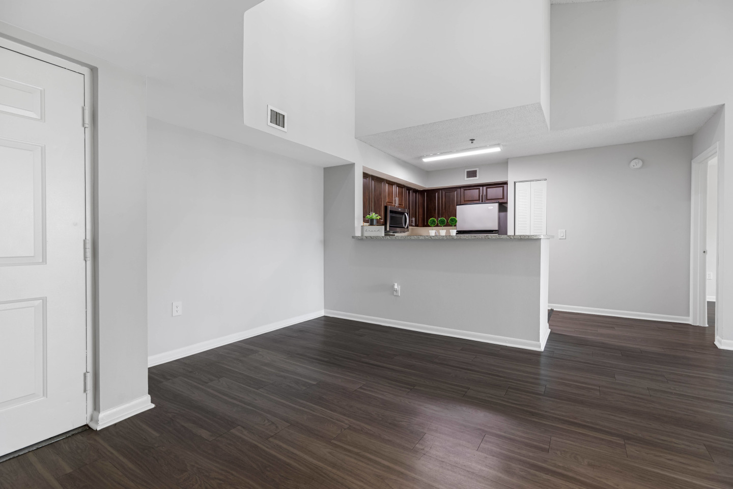 Sunset Gardens Apartments Image 56