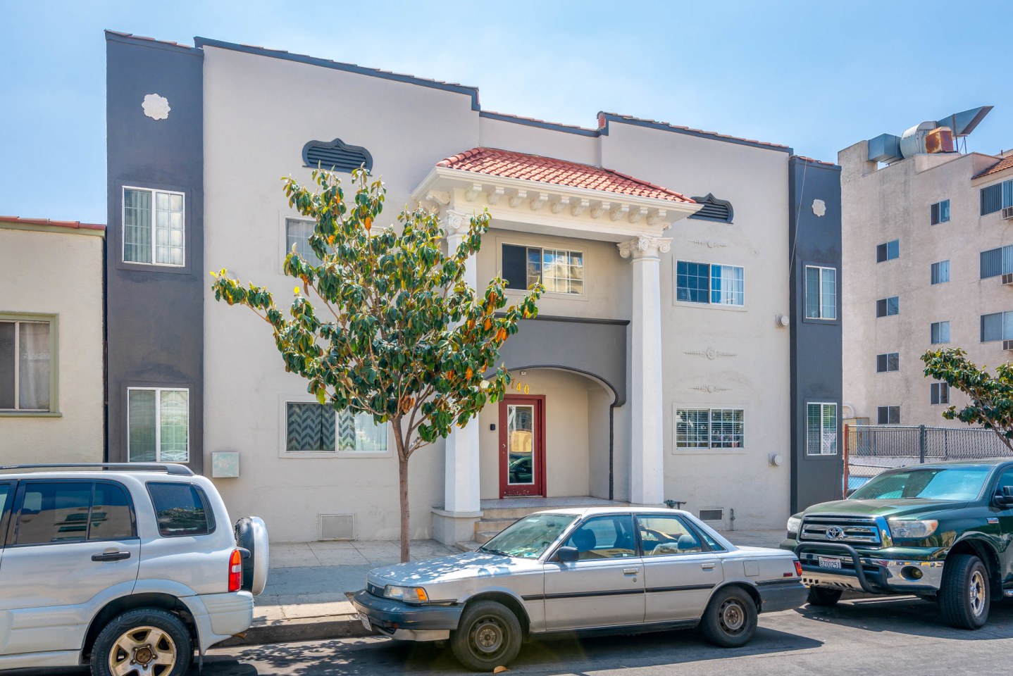 740 S. Carondelet Image 2