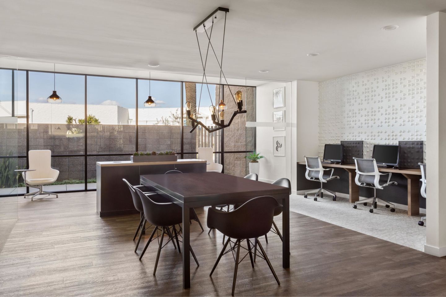 Sherman Circle Image 28