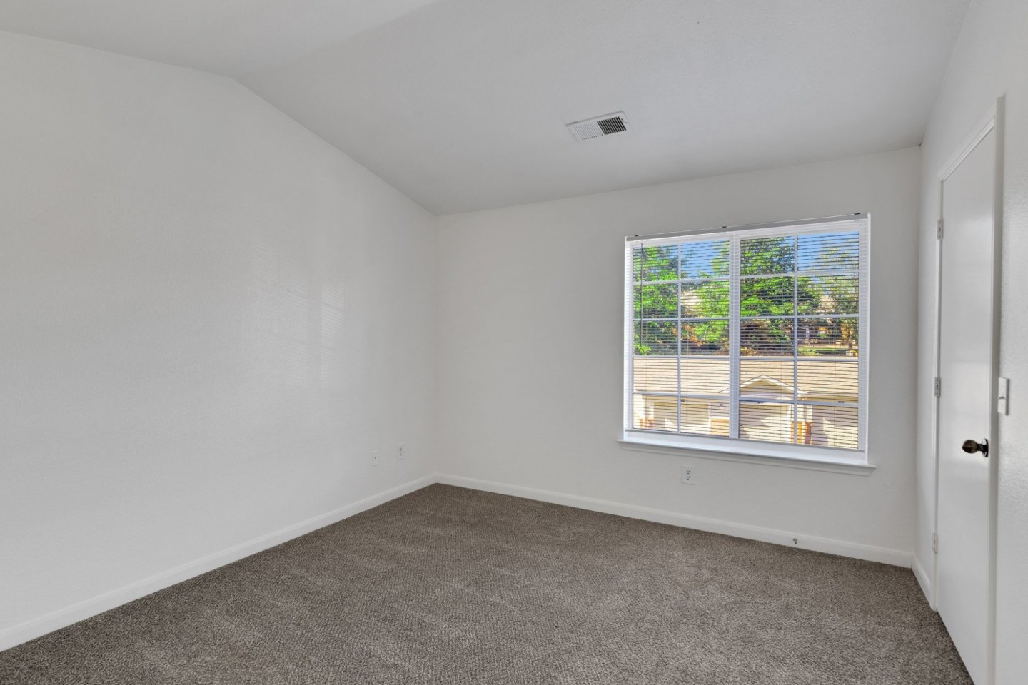 Fieldstone Apartments Image 18