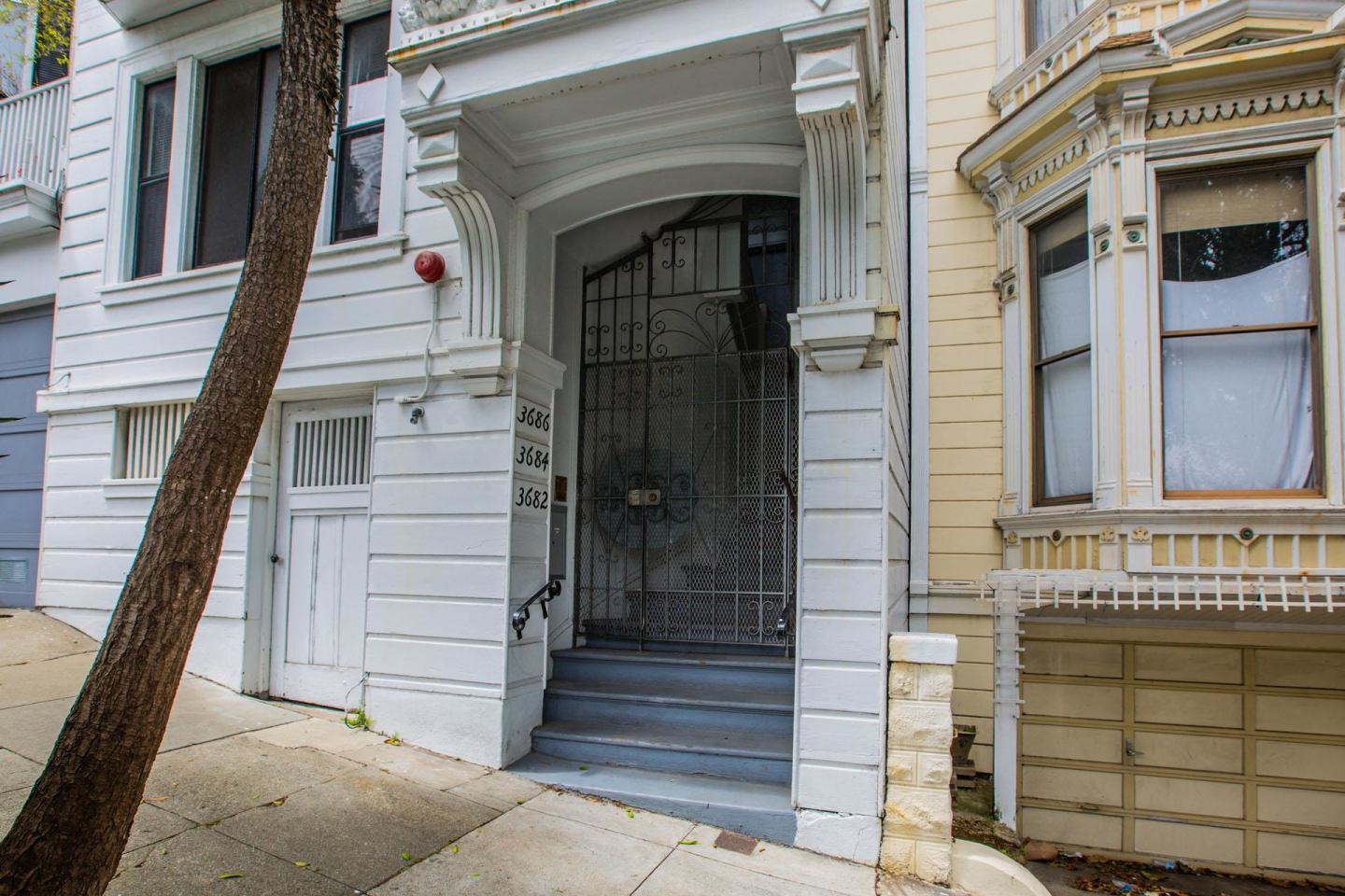 295 Castro Image 6