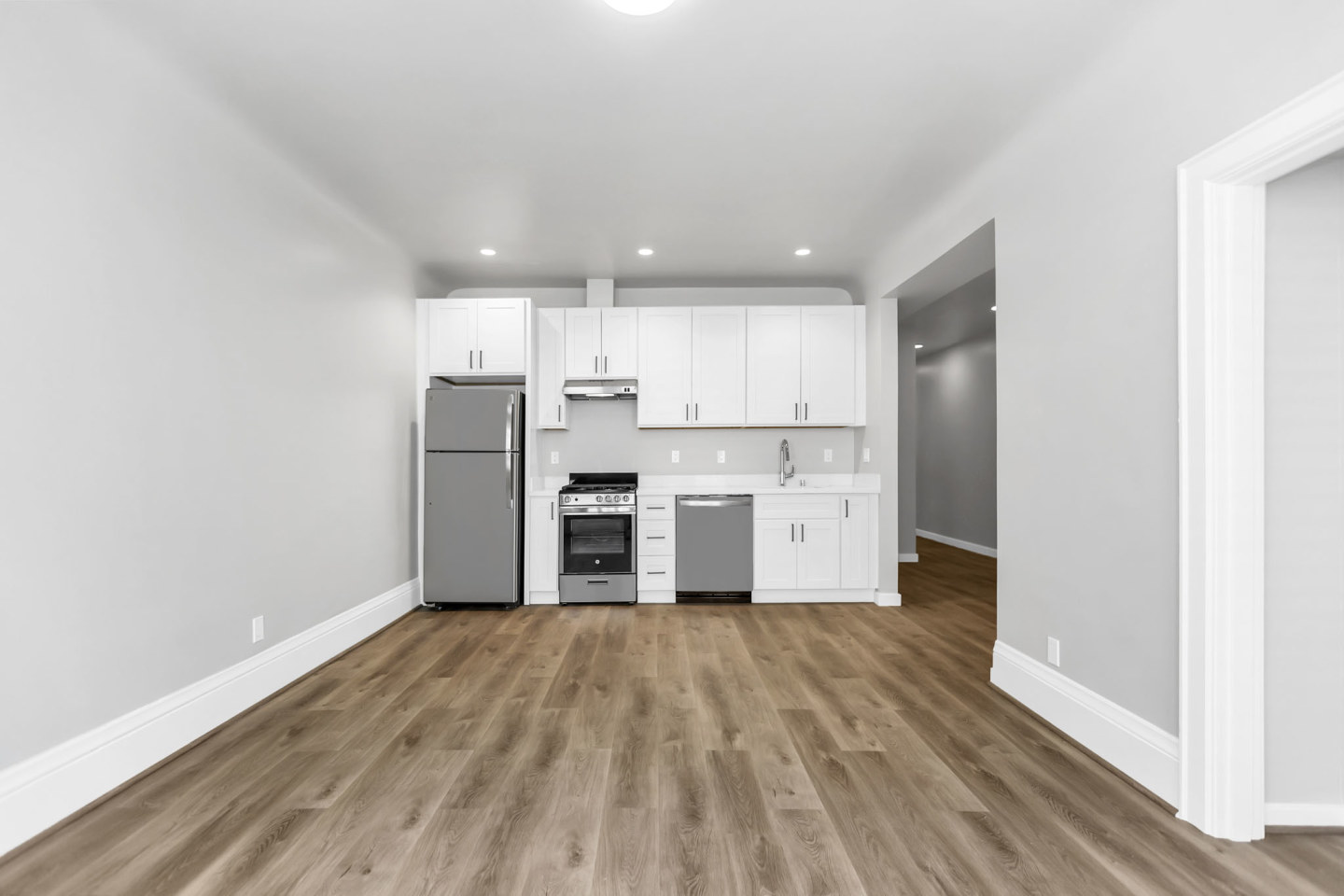2955 Van Ness Image 8
