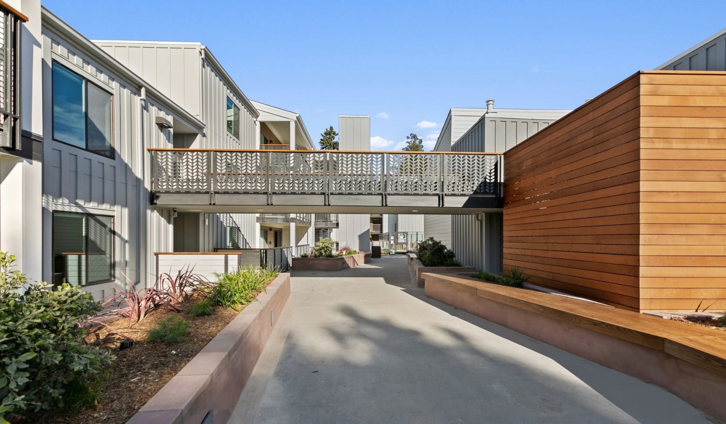707 Leahy Apartments Image 26