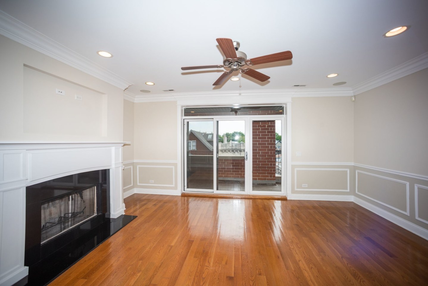 2904 W Belmont Ave Image 4