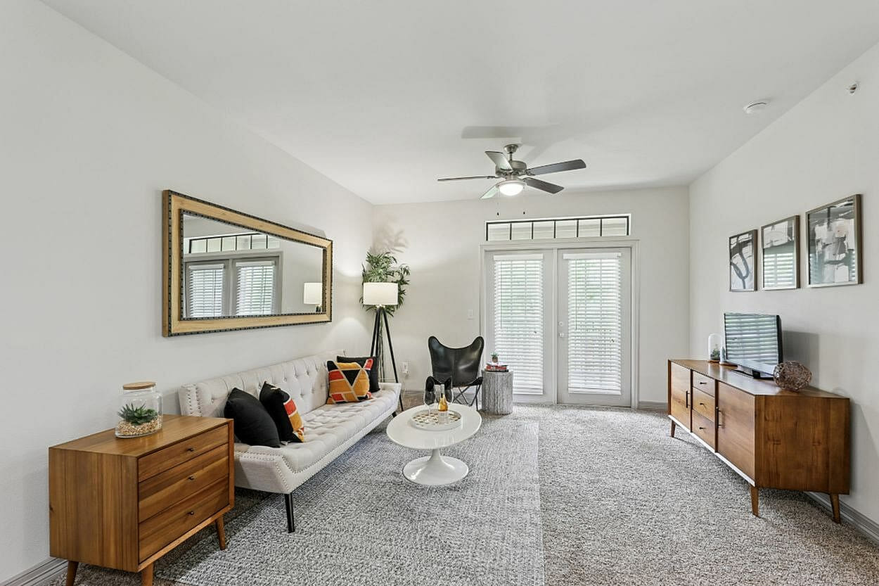 Waller Creekside on 51st Image 3