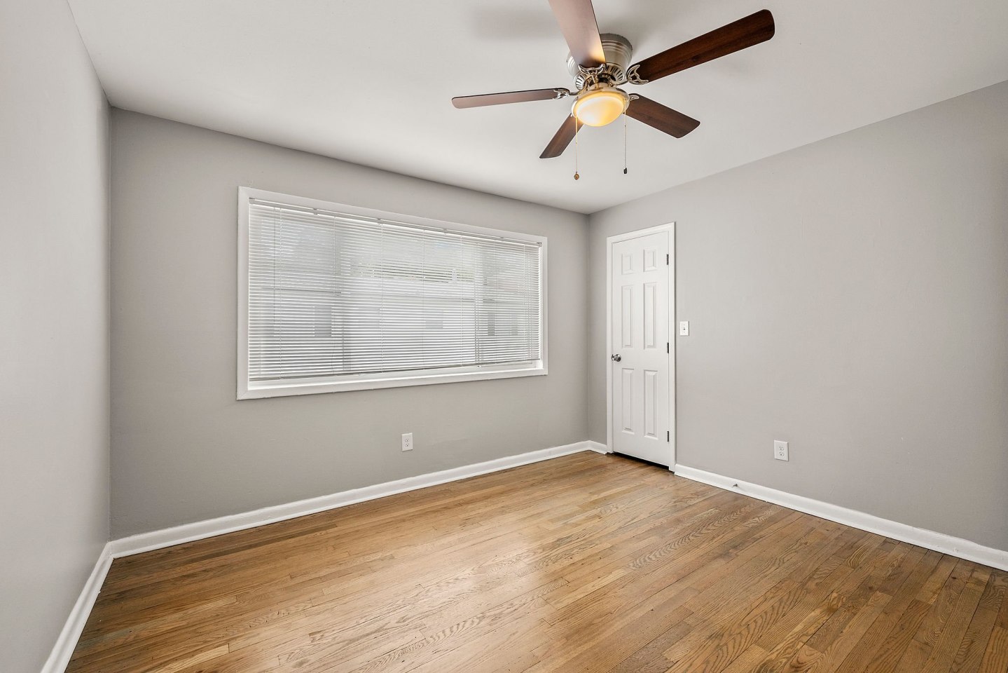 Balfour Chastain Image 11