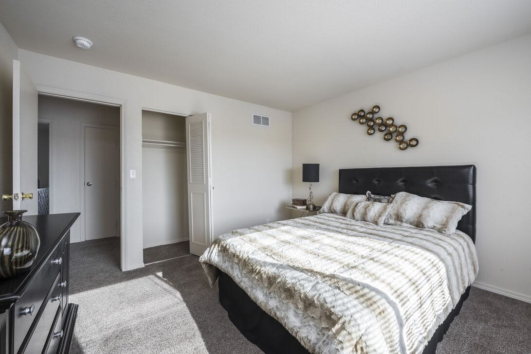 Parkview Townhomes Image 1