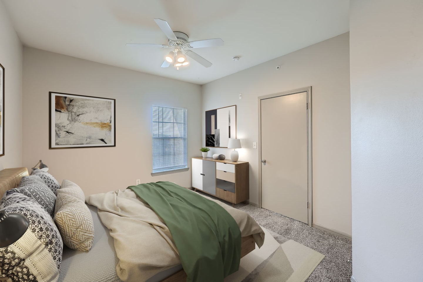 Lakeline Apartments Image 6