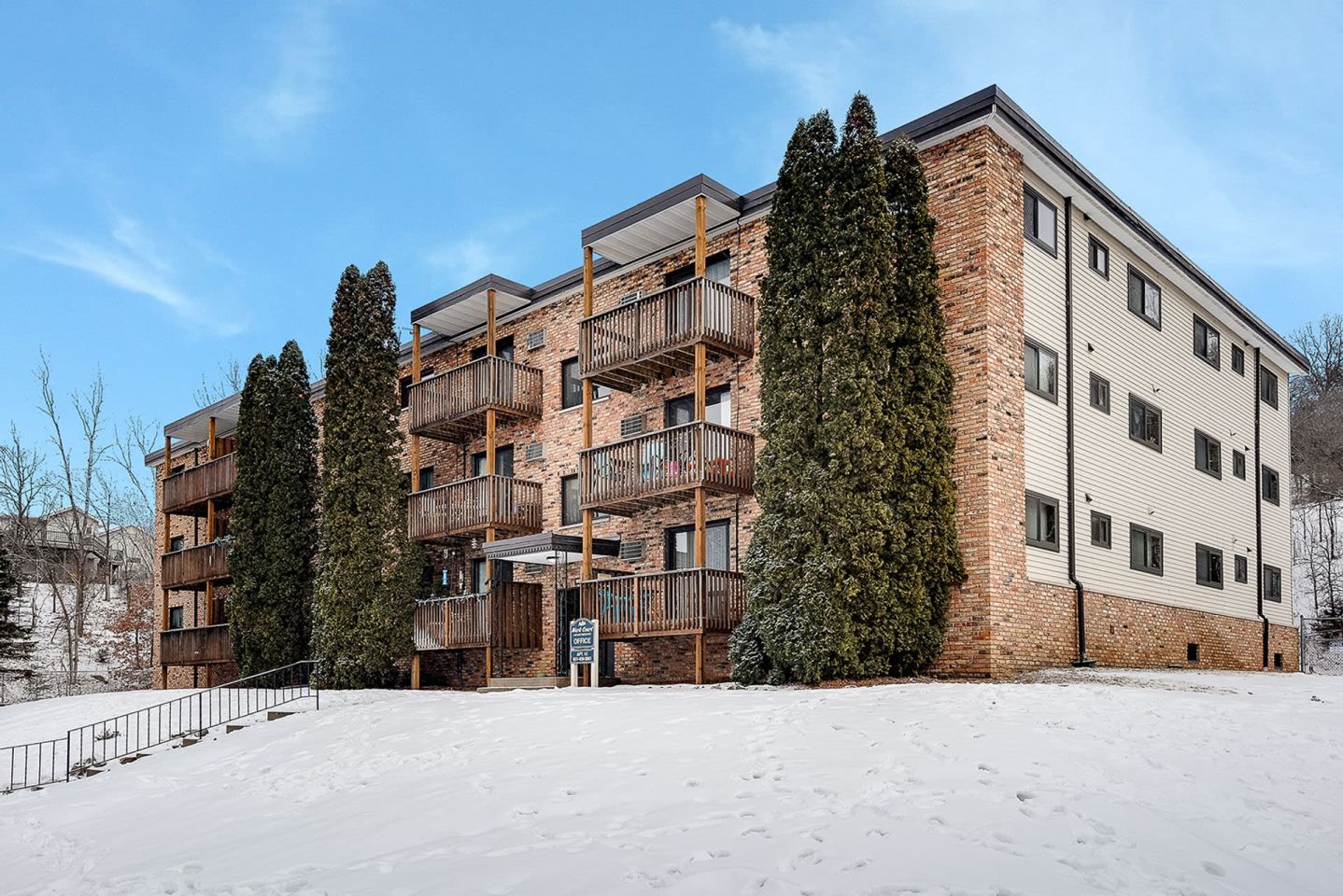 Mark Court Apartments Image 8