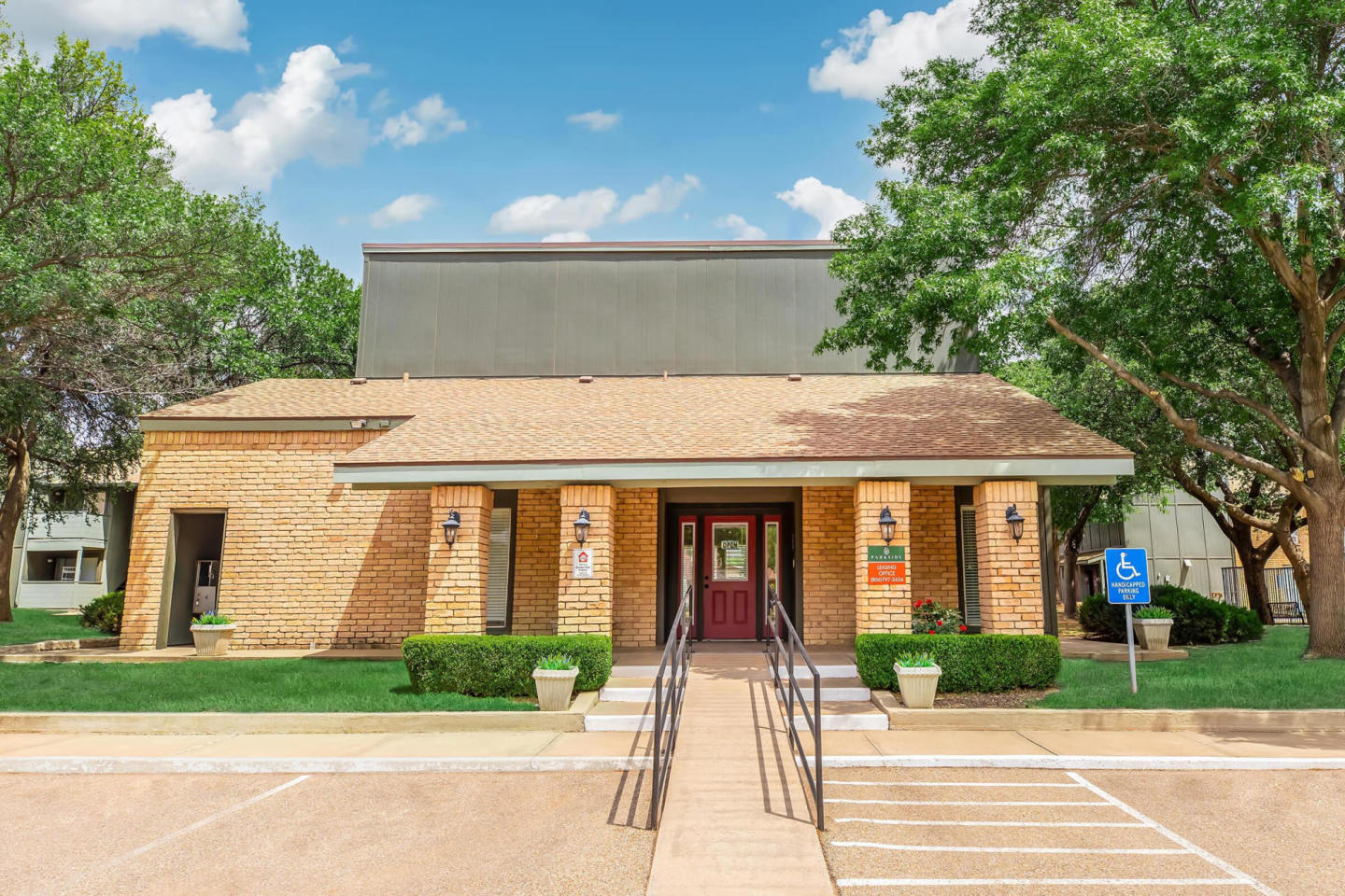 Parkside Apartments Image 54
