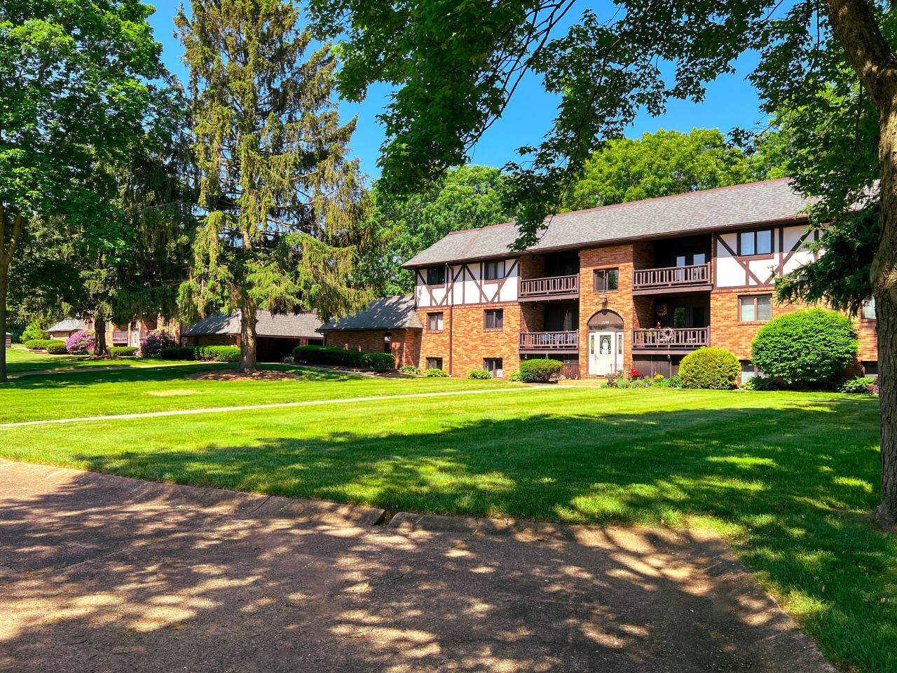 Carriage Hill Apartments Image 5