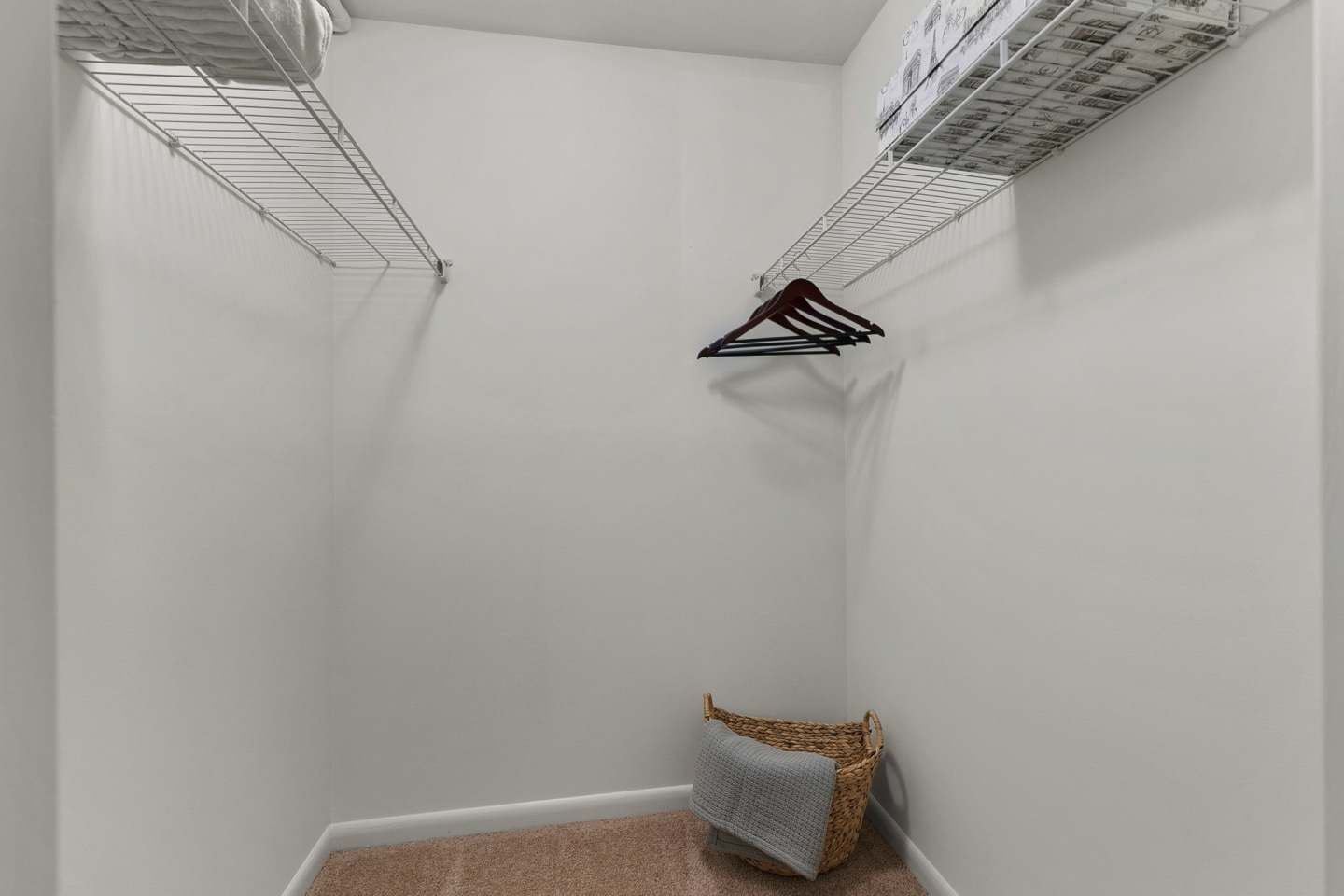 California Apartments Image 32
