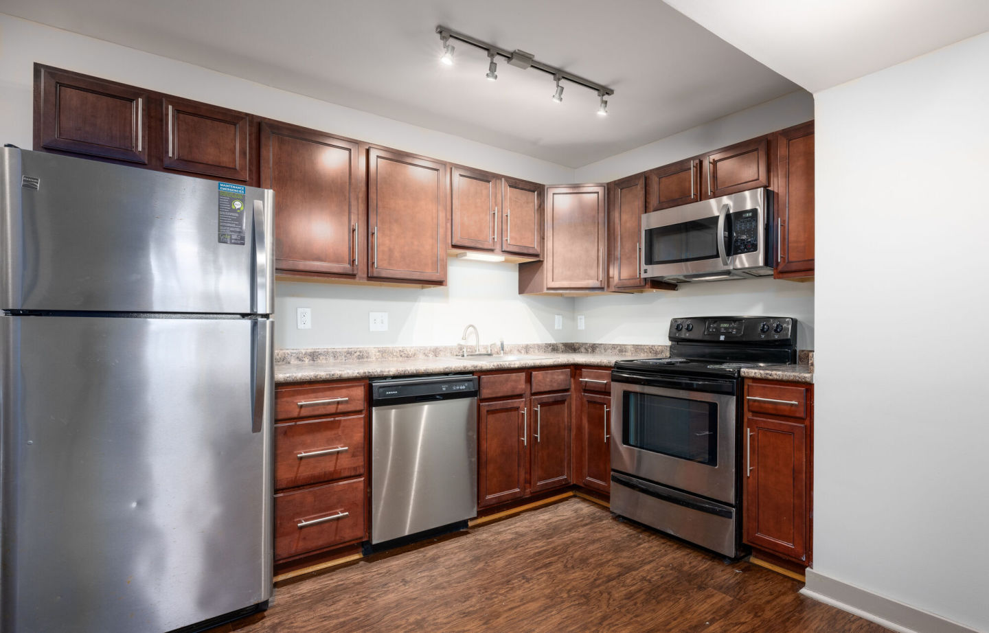Cedar Point Apartments Image 33