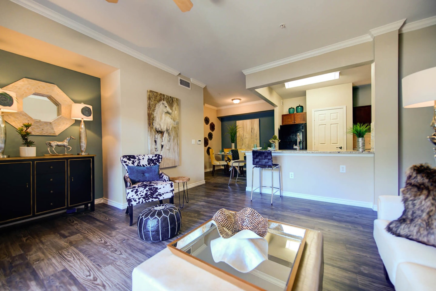 Callista Hill Country Apartments Image 6