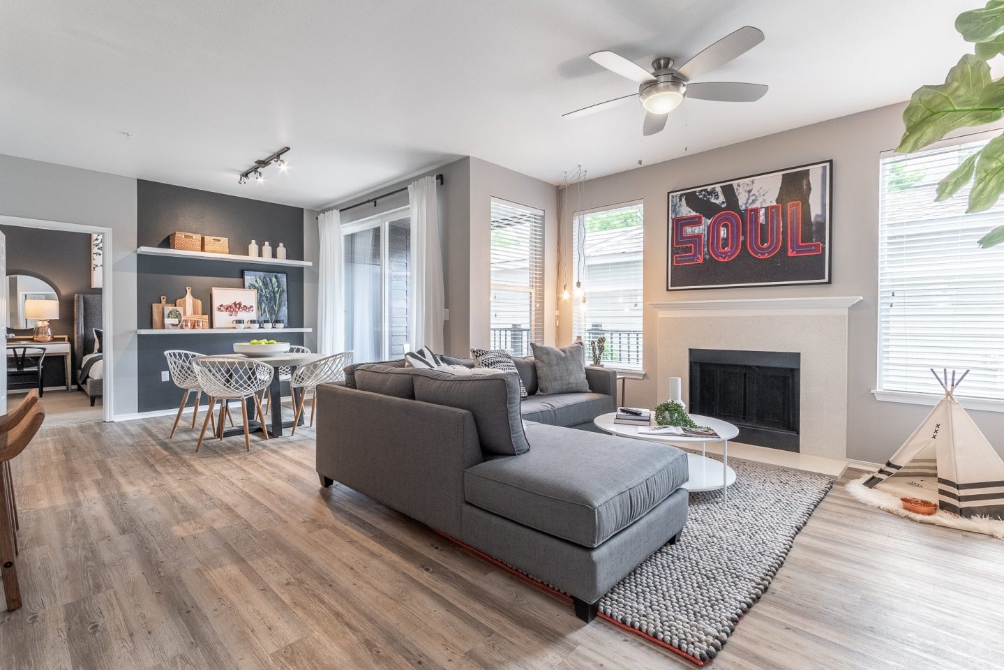 LaSalle Apartments Image 3