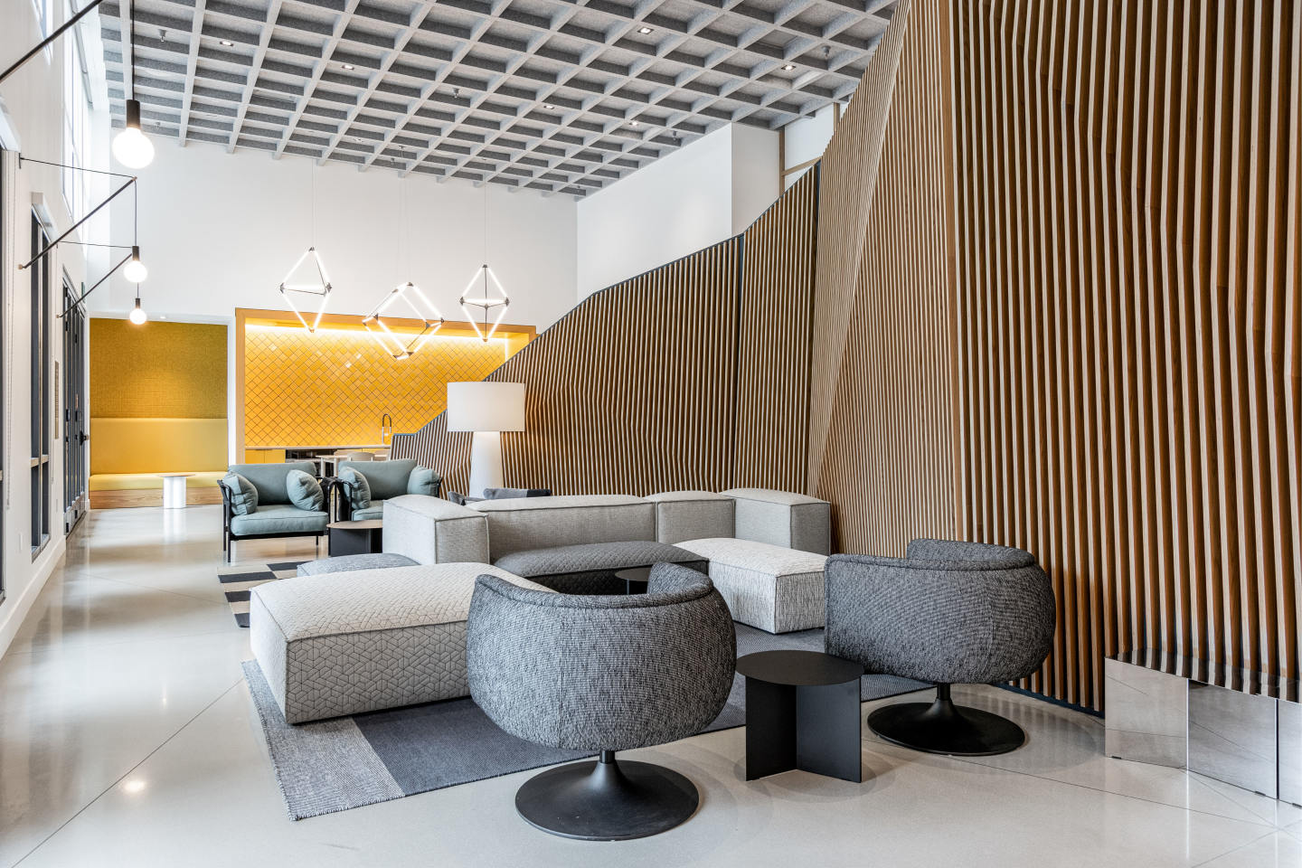 Sevens Luxury Apartment Image 17