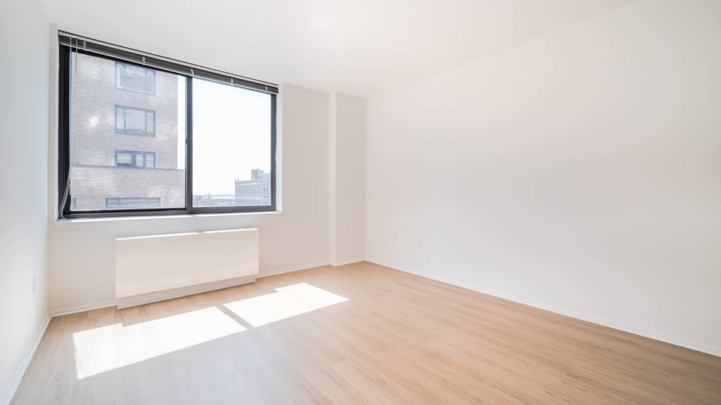 180 Montague Image 22