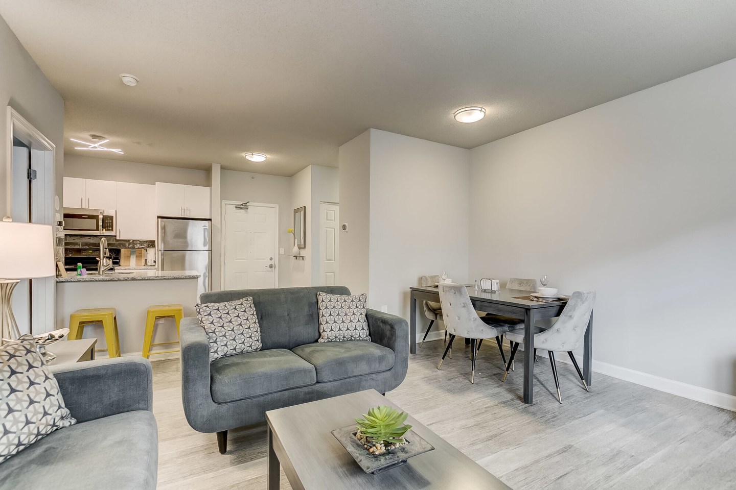 Camden Court Image 12
