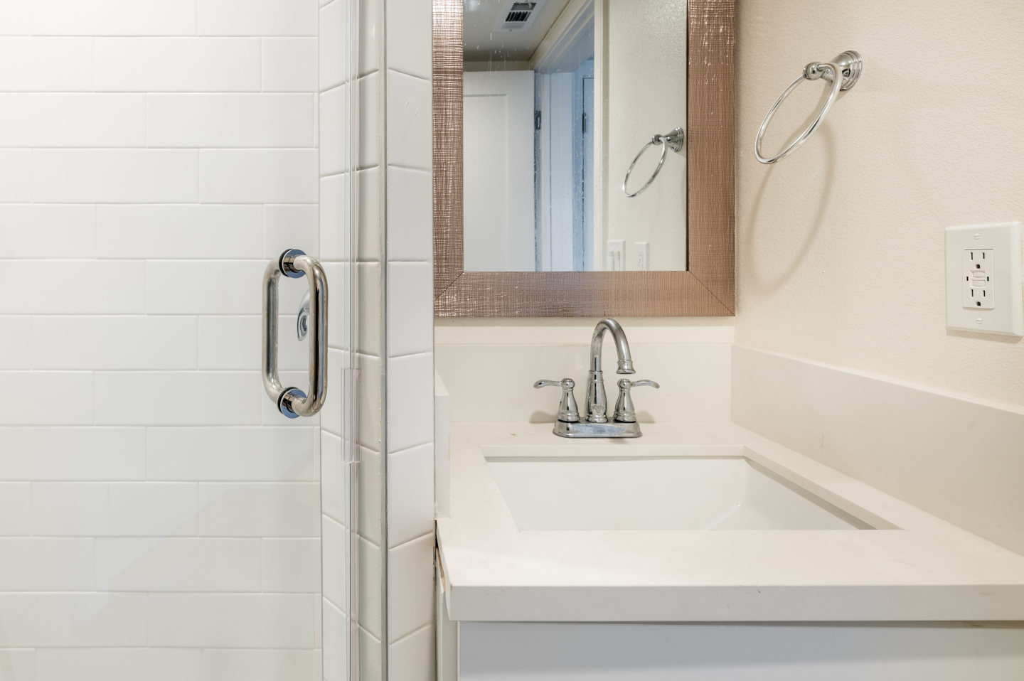 1458 37th Place - Co-Living Image 19