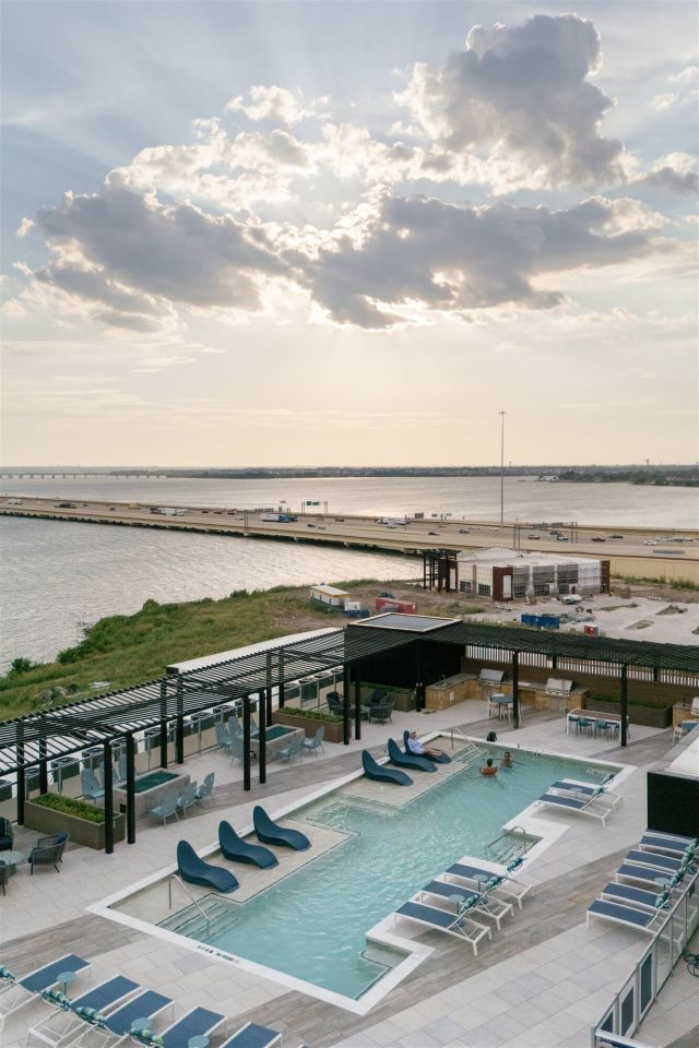 Surfside at Sapphire Bay Image 8