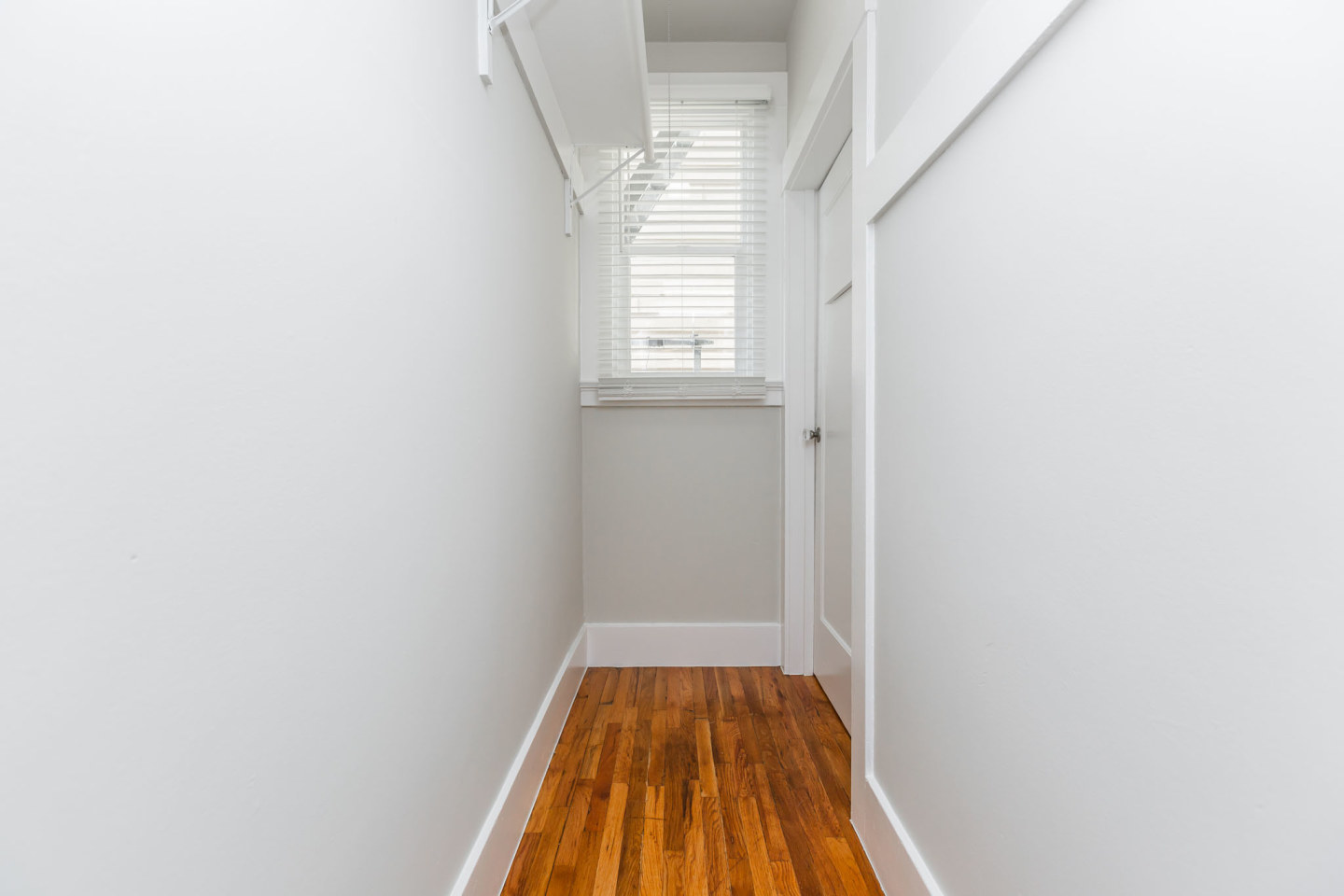 1801 Leavenworth Street Image 9