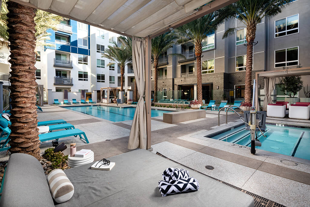 Chroma Apartment Homes Image 3
