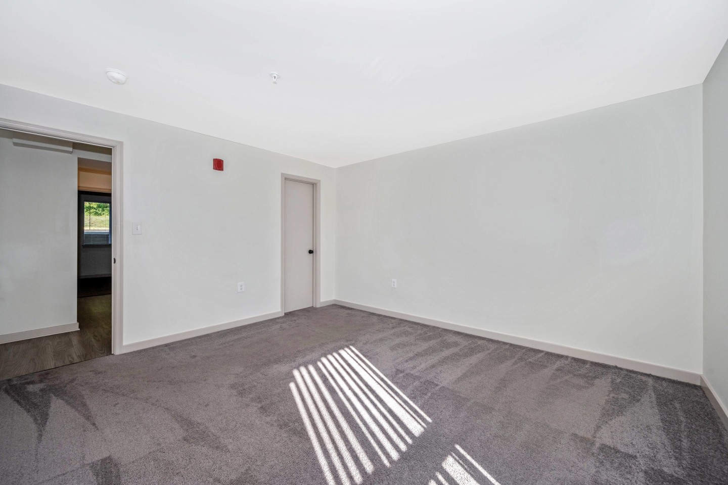 Hilltop Apartments Image 24