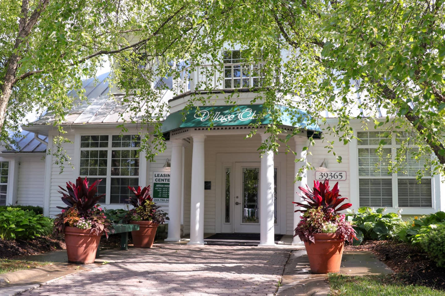 Village Club of Farmington Hills Image 16