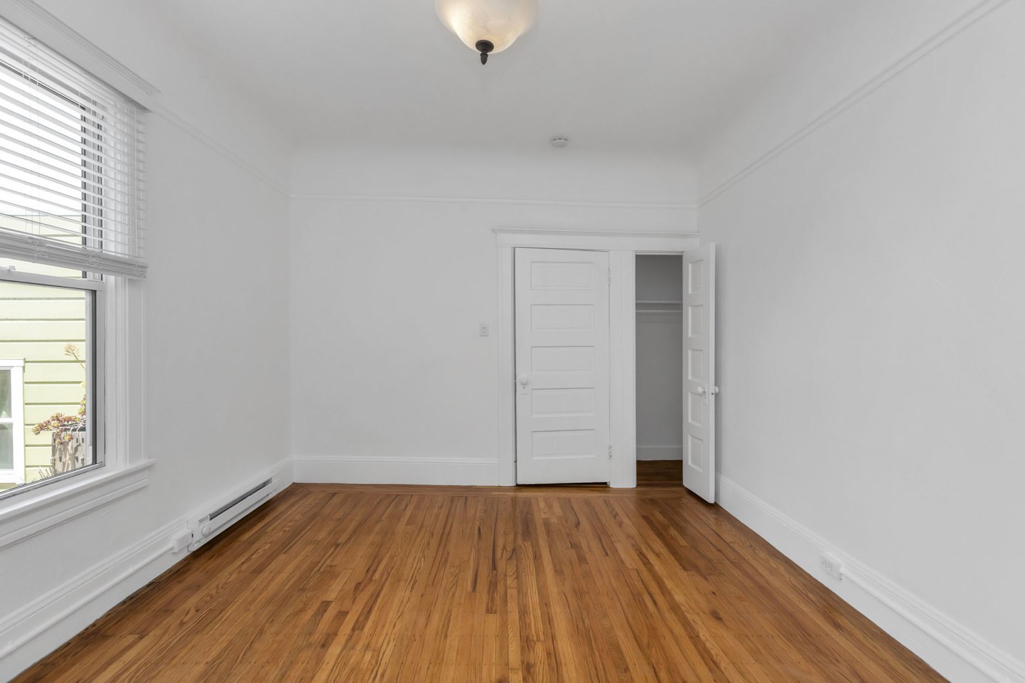 609 Ashbury Image 9