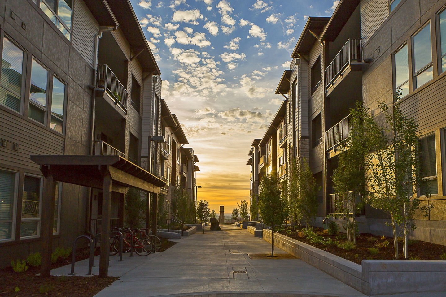 Outlook Golden Apartments Image 25