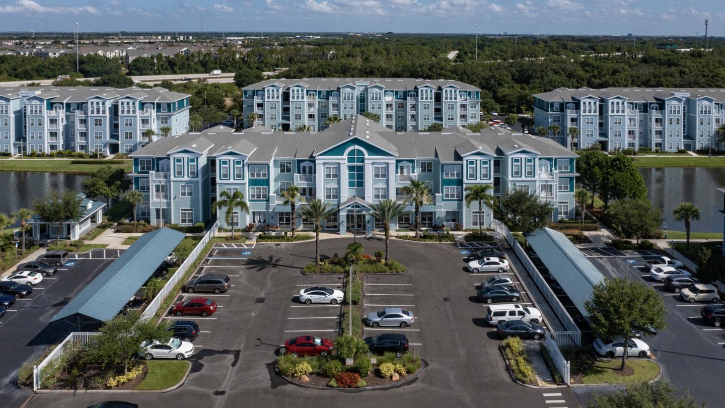 The Enclave at Tranquility Lake Apartments Image 38