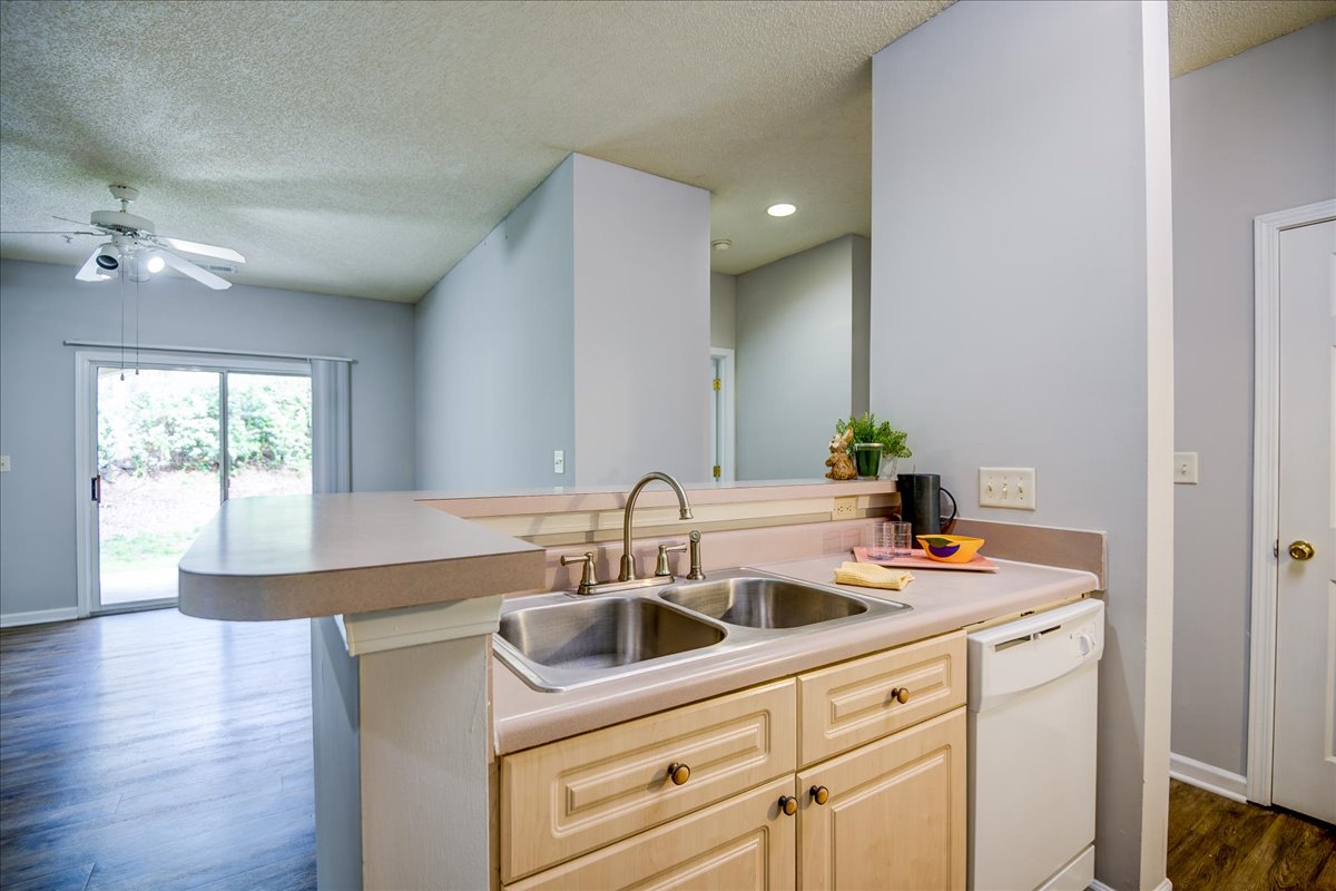 Tower Place Apartments Image 23