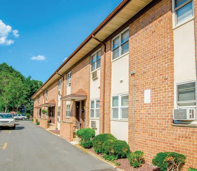 Watchung View Apartments Image 2
