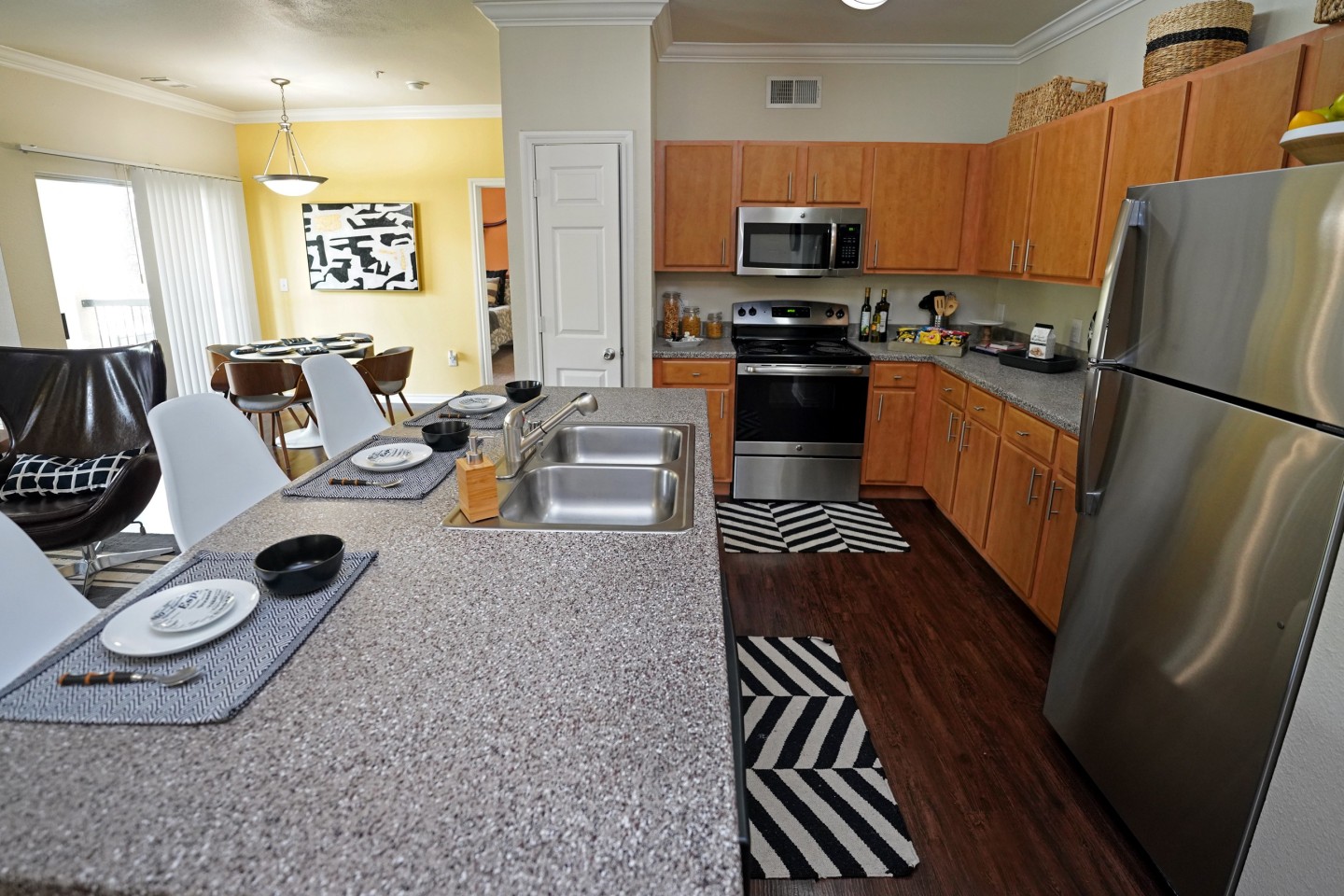 Residences at  Riverpark West Image 30
