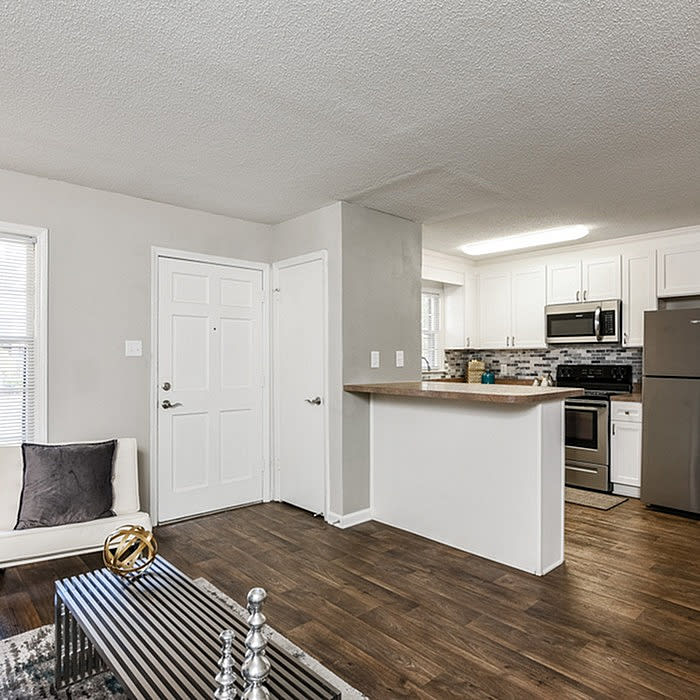 The Cove Apartment Homes Image 2