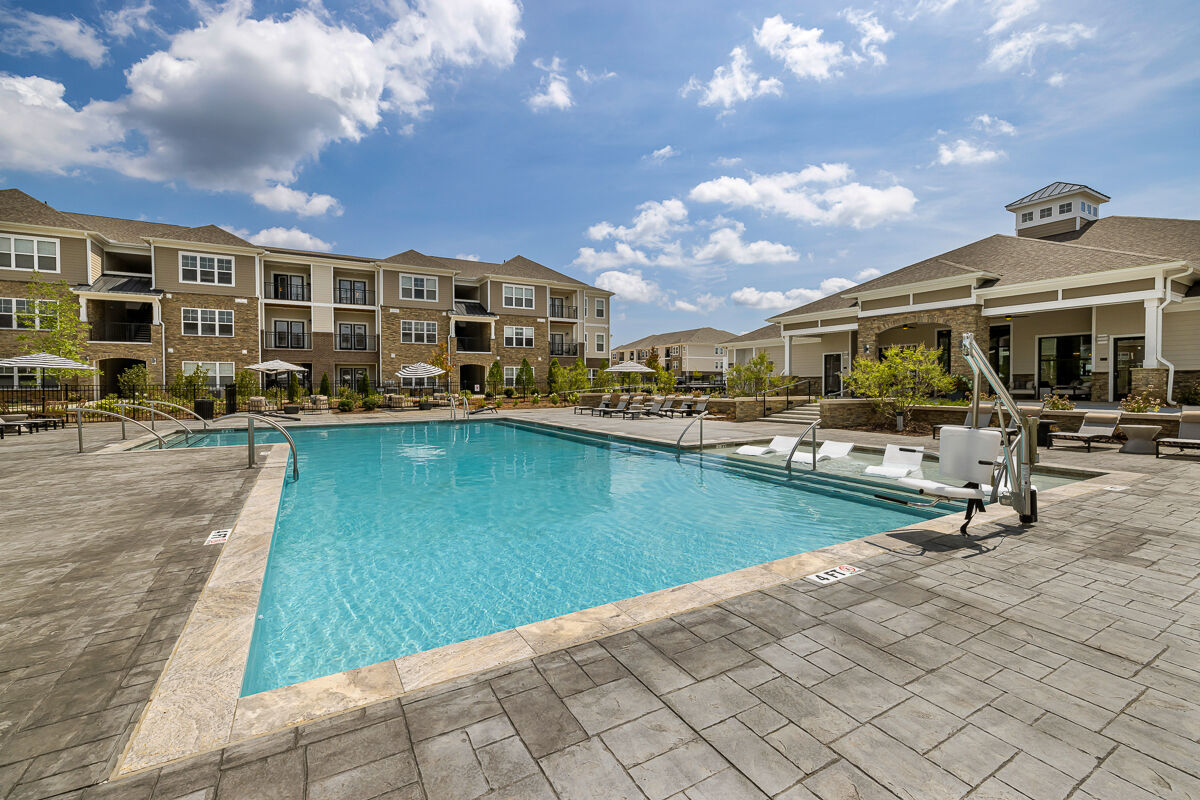 River Oaks Landing Image 18
