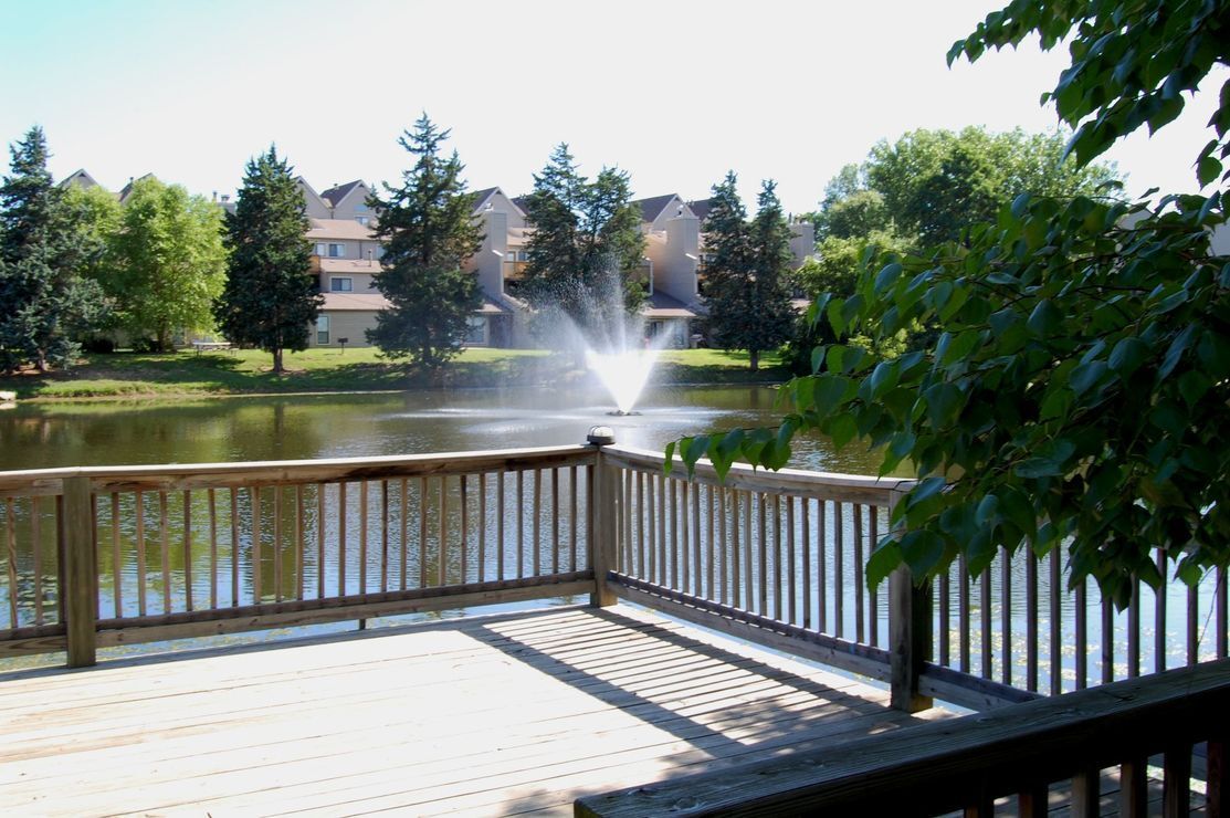 Lakeside Village Image 5