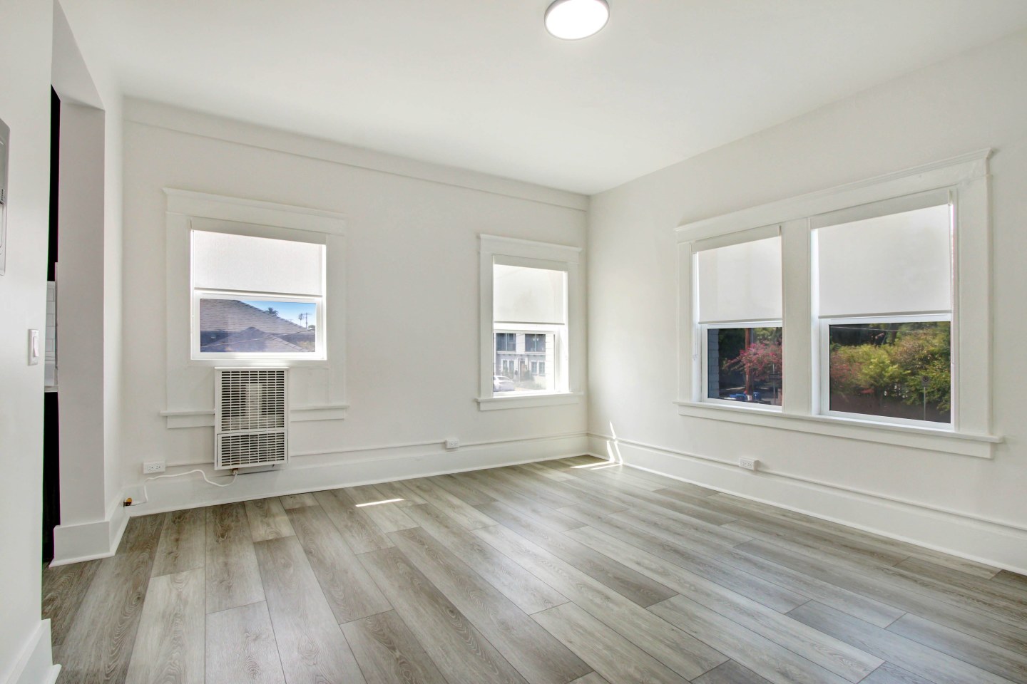 300 San Juan Avenue Image 12