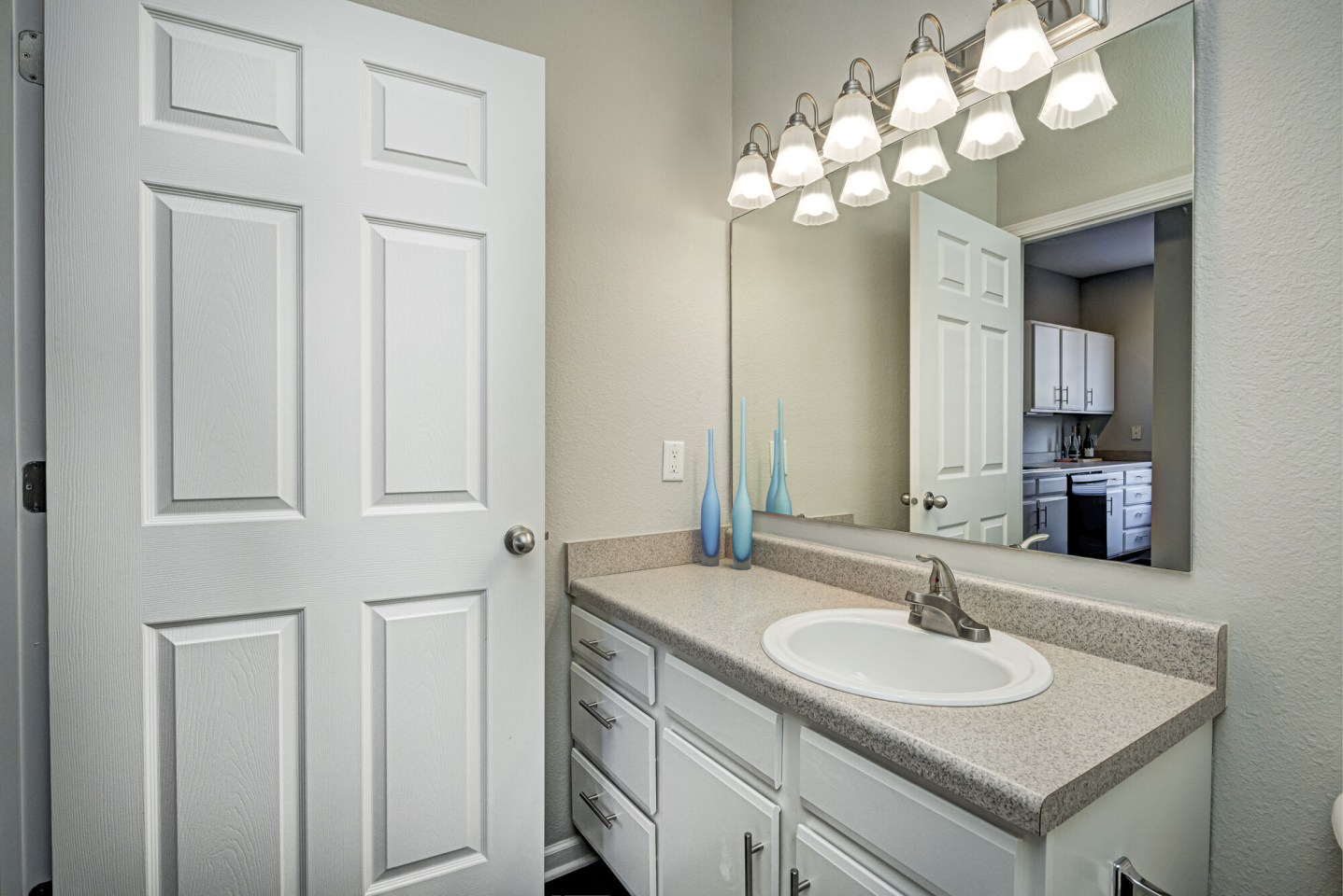 Linden Square Image 25