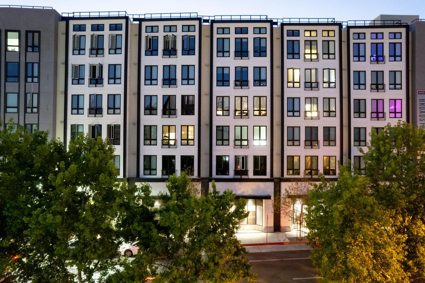 Axis Oakland Image 34