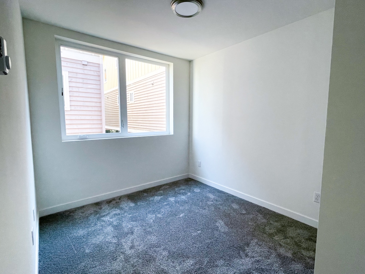 Iris Apartments - Student Housing Image 12