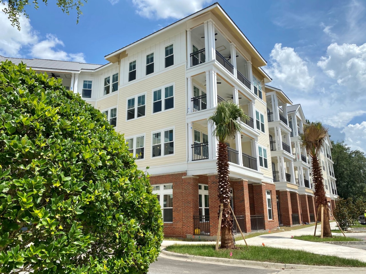 Flats At Tioga Town Center Image 6