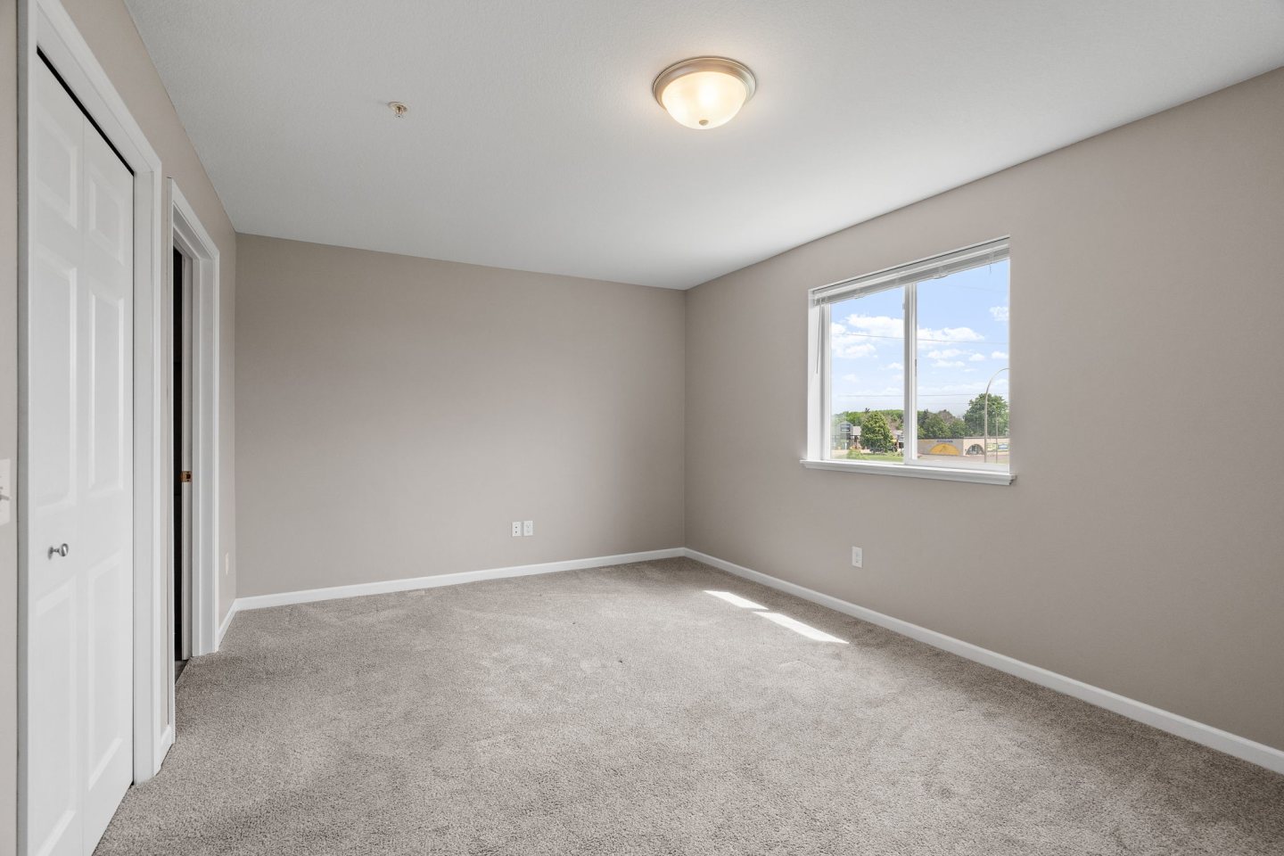 Emberwood Apartments Image 9
