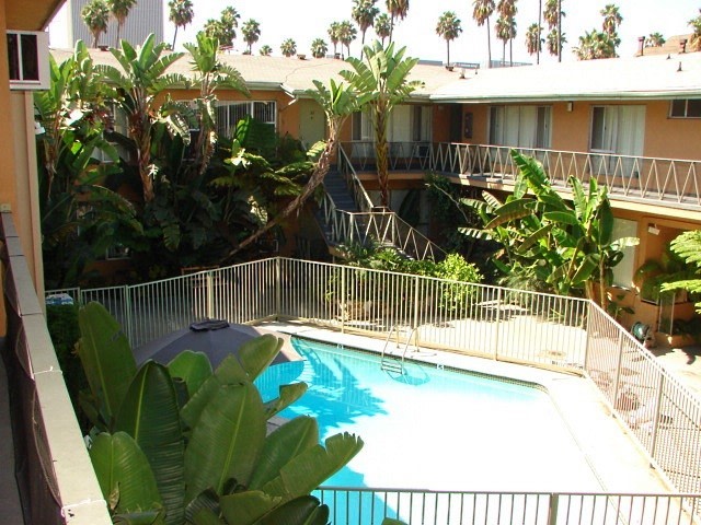 336 S Alexandria Ave Image 1